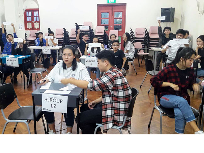 English Week at FIS! English Week at FIS!